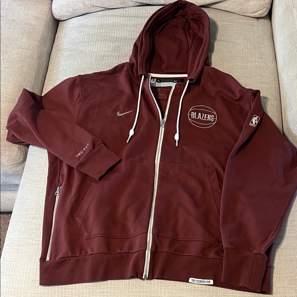 Nike NBA STANDARD ISSUE NBA AUTHENTIC Maroon Portland TrailBlazers Zip-Up Hoodie
